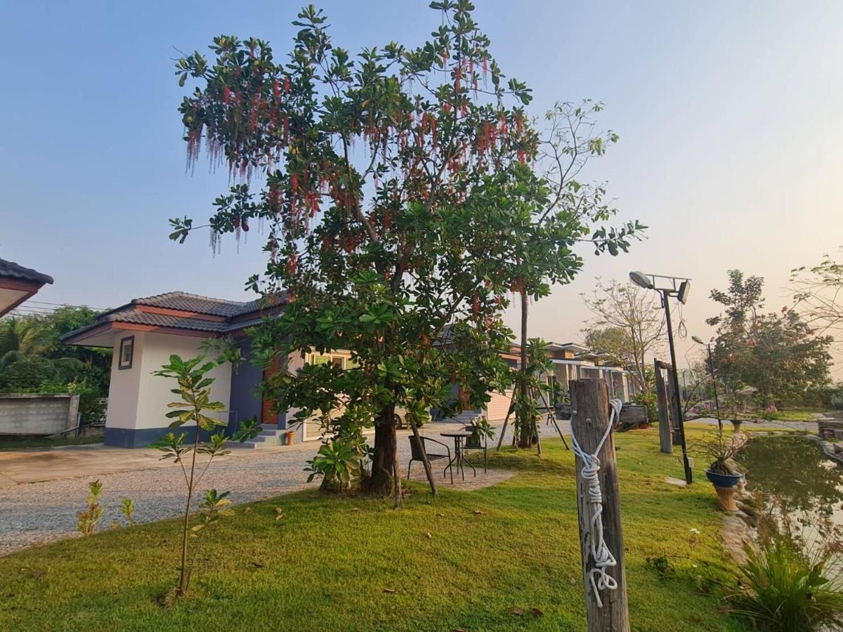 Araya Cottage Uthai Thani Extérieur photo