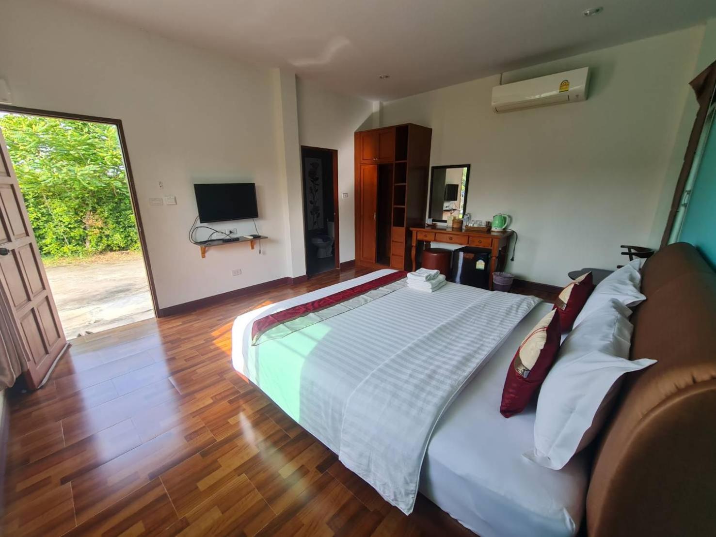 Araya Cottage Uthai Thani Extérieur photo