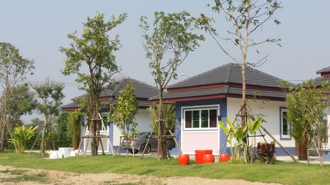 Araya Cottage Uthai Thani Extérieur photo